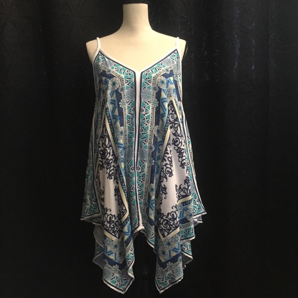 Threadzwear • Boho Handkerchief Tank - Picture 3 of 8